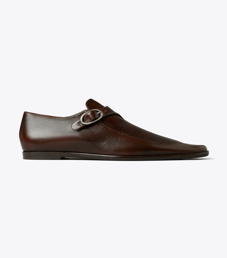 Tory Burch diseñador zapatos planos Zapato Twisted Monk Strap en BARK BROWN lateral