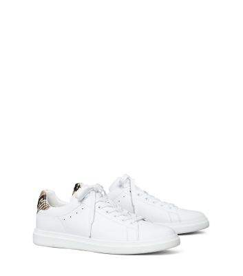 Tory Burch Howell Court Printed Sneaker In Titanium White / Warm Roccia