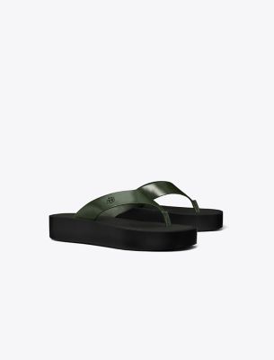 Shop Tory Burch Platform Flip-flop In Dark Emerald/perfect Black