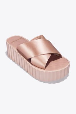 tory burch scallop wedge slide