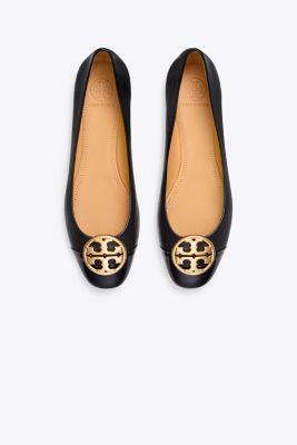 Tory Burch CHELSEA CAP-TOE BALLET FLAT at £235 | love the brands